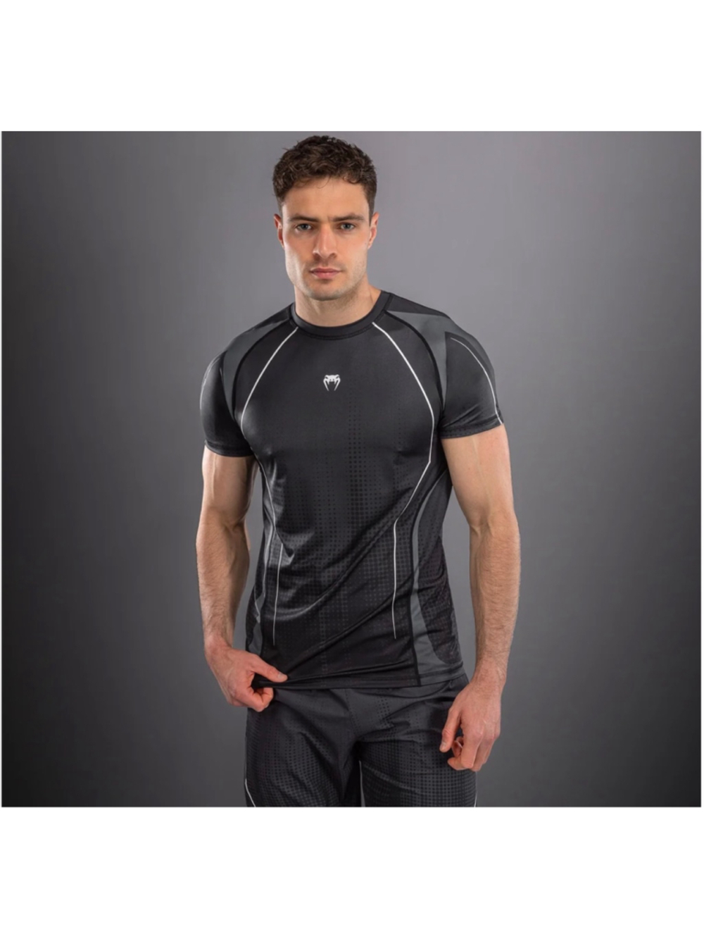 NWT Venum Stealth Short Sleeve Black & White Rashguard Medium